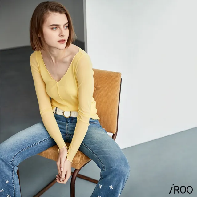 【iROO】V領珍珠透網上衣