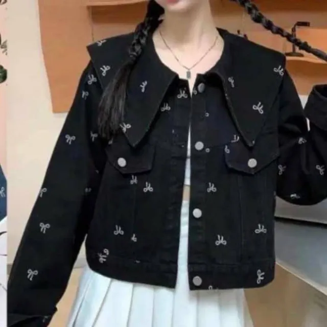 【BBHONEY】韓風翻領 造型滿版蝴蝶結印花 牛仔外套 單寧夾克(牛仔外套)