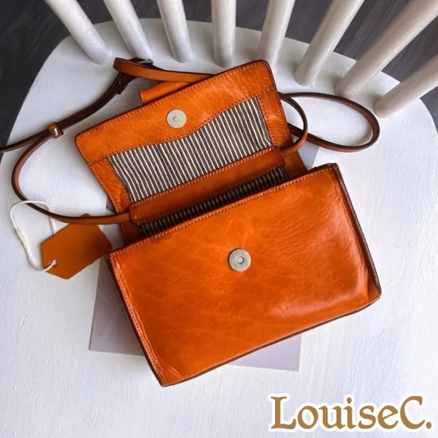 【LouiseC.】雙11 Tree House 植鞣革牛皮 簡約復古翻蓋磁釦 斜背真皮方包 2色 真皮包包 GK5185
