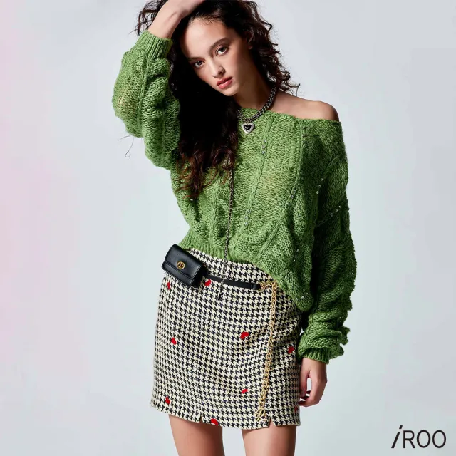 【iROO】愛心刺繡迷你短裙