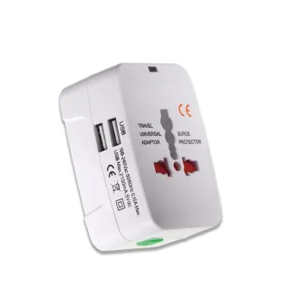 【太星電工】多國轉換旅行用插座/附2.4A雙USB(AA302)