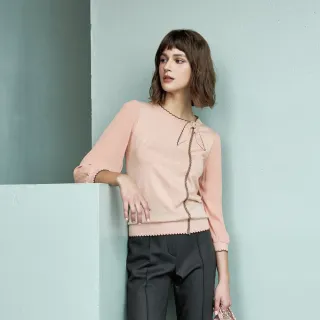 【MYSHEROS 蜜雪兒】針織造型上衣 珍珠鑽飾交疊領 微透膚拼接袖(粉桔)