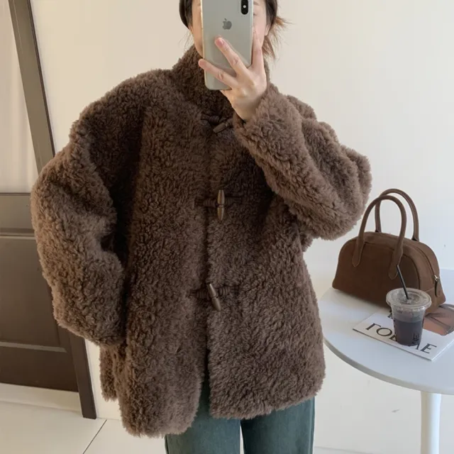 【巴黎精品】現貨+預購 羊羔毛外套皮草大衣(中長款牛角扣慵懶風女外套3色a1iu31)