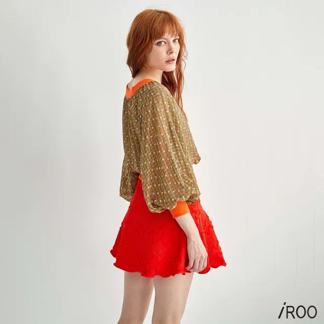 【iROO】花朵植絨單品上衣