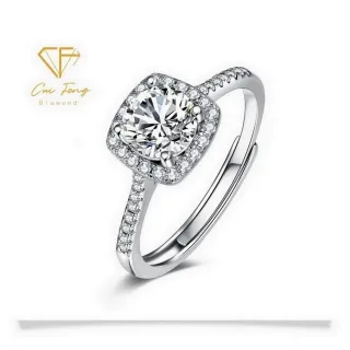 【CF鑽飾】戒指 莫桑鑽《微鑲方包》(1克拉 雙12 女戒 鑽戒 聖誕 交換禮物 求婚 生日)