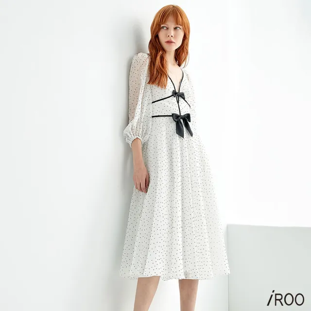 【iROO】立體織點點雪紡禮服