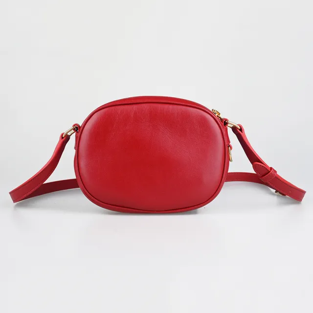【CELINE】CELINE C Charms金屬吊飾格紋絎縫小牛皮斜背相機包(紅)