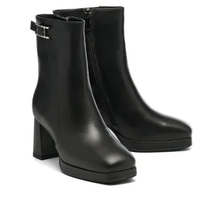 【MELROSE】美樂斯 時尚品味晶鑽針釦繫帶牛皮方頭高跟短靴(黑)