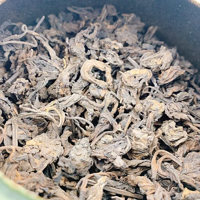 【藏古祥館】20年古樹熟普+日本信樂燒茶倉(20年古樹熟普 日本信樂燒茶倉)