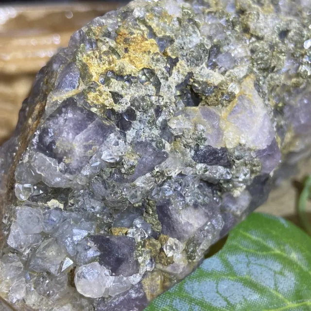 【Cozy 世界水晶原礦與茶】方塊藍螢石共生水晶與銅礦 03-3(有助於釋放情緒壓力)