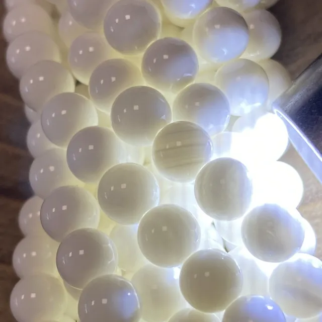 【Cozy 世界水晶原礦與茶】稀缺高白瓷硨磲108顆念珠 6.5mm 44-2(護佑配戴之人平安順遂  安神鎮定)