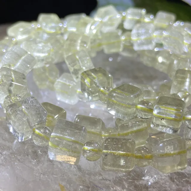 【Cozy 世界水晶原礦與茶】黃金利比亞隕石方糖8+ 07-5(對應全身七個脈輪 有平衡 協調 圓滿之效)