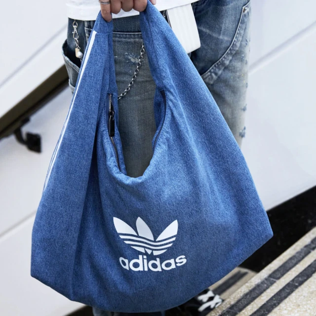 adidas側肩包