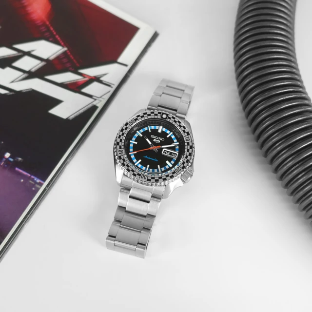 SEIKO 精工 5 Sports 賽車旗幟 SKX 復刻機