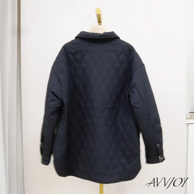 【AVVJOY 艾薇卓爾】金屬飾黑色衍棉外套(上衣 夾克 棒球 夾克外套 棒球外套 G52325-2087)