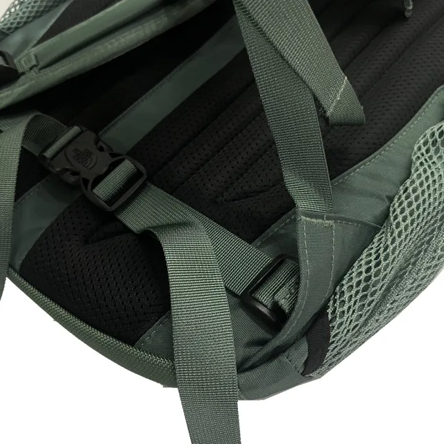【The North Face】HotShot 30公升雙肩背包綠約51x33x20cm(NF0A3KYJBDO)