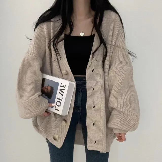 【D.studio】韓版V領寬鬆燈籠袖針織外套(毛衣針織上衣長版外套女裝衣服保暖外套保暖上衣冬天外套 J262)