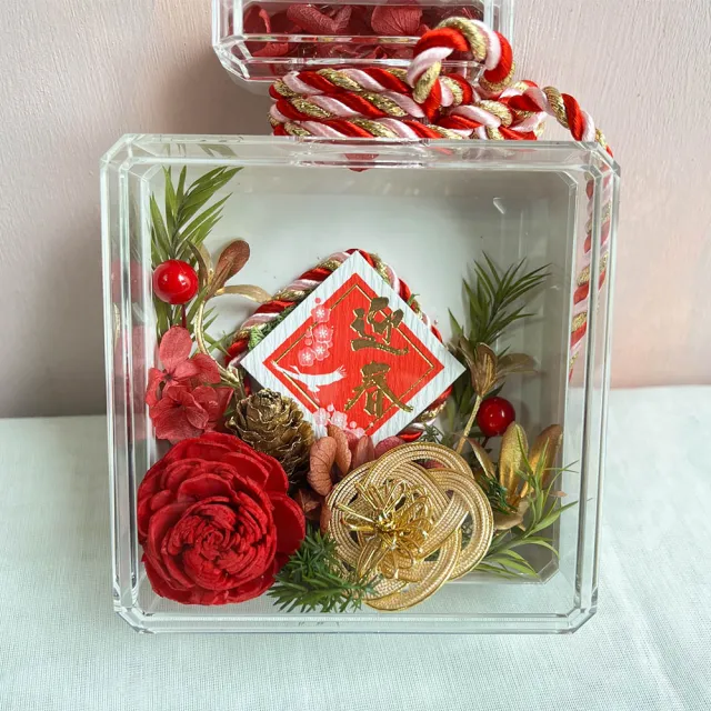 【OSTARA FLORIST 奧斯塔拉花藝】新春祝賀壓克力香水瓶花禮(永生花、擴香花、新年、生日、祝賀)