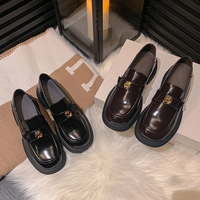 JP Queen New York 星空十字鏤空真皮透氣圓頭