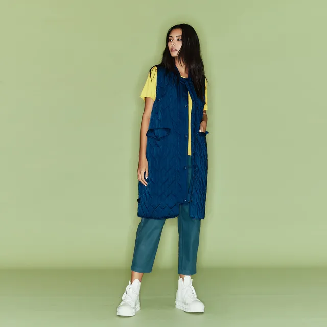 【ICHE 衣哲】Cop.Copine 法式簡約絎縫設計率性長版背心罩衫