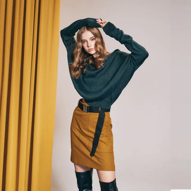 【ICHE 衣哲】Cop.Copine 法國原裝進口針織落肩造型上衣-祖母綠