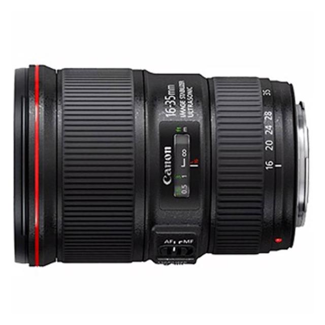 Canon佳能 EF 16-35mm f/4L IS USM 是一款專業級全幅廣角變焦鏡頭，焦段16-35mm，恆定f/4光圈，內建IS影像穩定器及USM超音波馬達，提供108°10' - 63°廣闊視角，適合風景、建築及室內攝影。浮動光圈設計確保清晰銳利影像，最小光圈f/22。適用全幅單眼相機，貨源為公司貨。注意事項：以上資料與圖片僅供參考！規格及隨機標準配備以實際出貨為主，如有錯誤或不符者，將不再另行補寄或更換，謝謝！備註：不可體驗。