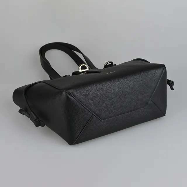 【FURLA 芙拉】FURLA NET LOGO拉鍊璇扣小牛皮肩背托特包(黑)