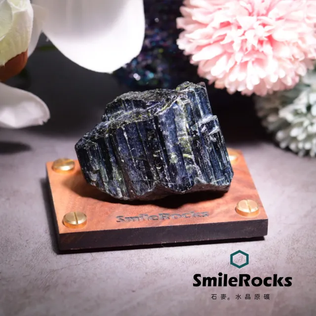 【SmileRocks 石麥】石麥水晶原礦  綠碧璽原礦 No.100200312(SmilePad 6X9底板)
