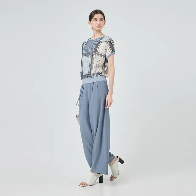 【ILEY 伊蕾】飛鼠袖印花雪紡上衣(淺藍；M-XL；1252511408)