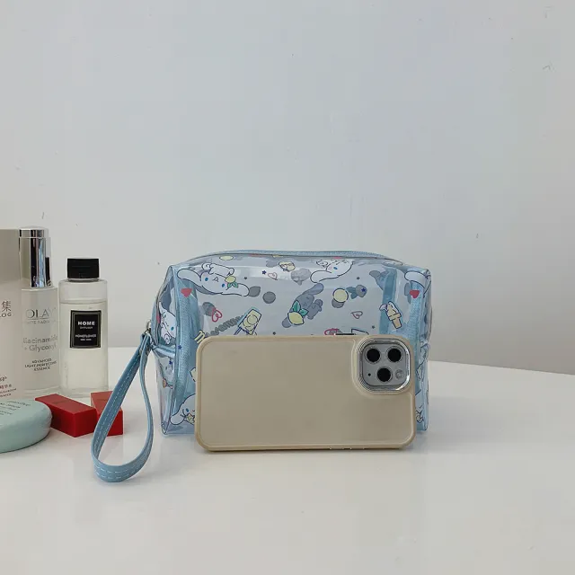【SANRIO 三麗鷗】PVC可愛卡通印花造型盥洗收納包化妝包旅行隨身包-酷洛米/美樂蒂/帕洽狗/