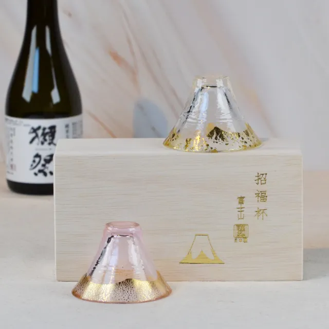 【YU Living 信歐傢居】日本進口 東洋佐佐木手工玻璃富士山招福冷酒杯組 65ml(透明金.粉紅金色/酒器酒具)
