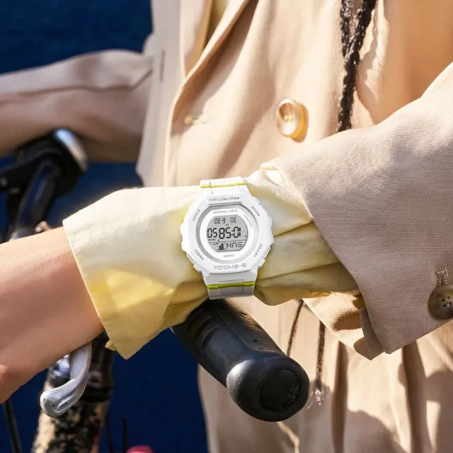 【CASIO 卡西歐】G-SHOCK 藍牙 跑步訓練 活力時尚 百搭白 纖薄舒適 運動系列 GMD-B300SC-7_43.8mm