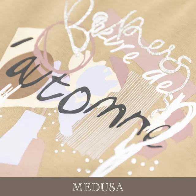 【MEDUSA 曼度莎】現貨-塗鴉燙銀顯瘦落肩T恤 - 2色（M-XL）｜女休閒上衣 女T恤 顯瘦穿搭(601-30601)