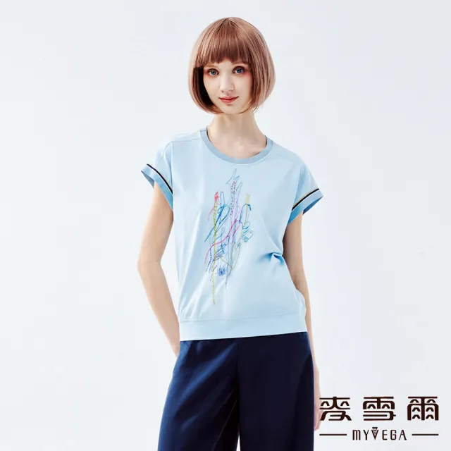 【MYVEGA 麥雪爾】抽象線條刺繡落肩上衣-淺藍(復古T/)