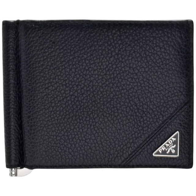 【PRADA 普拉達】經典三角LOGO粒紋牛皮雙折軸釦鈔票夾/短夾(黑色2MN077-MICRO GRAN-NERO)