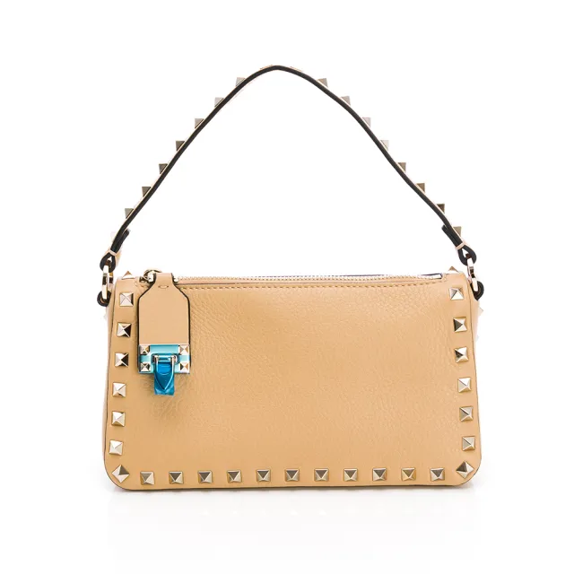 【VALENTINO 范倫鐵諾】小型Rockstud小牛皮斜背包(卡布奇諾)