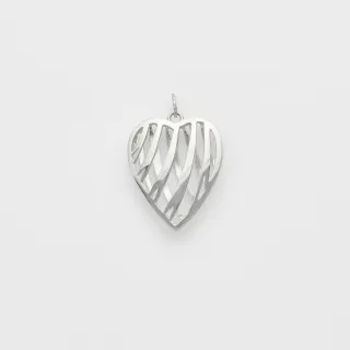 【agete】SV鏤空愛心緞帶墜飾