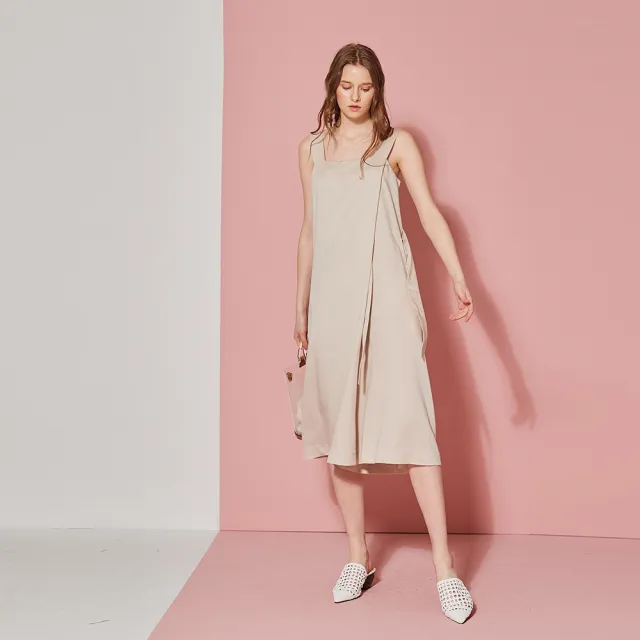 【ICHE 衣哲】設計款簡約方領假洋裝式造型連身褲-燕麥杏