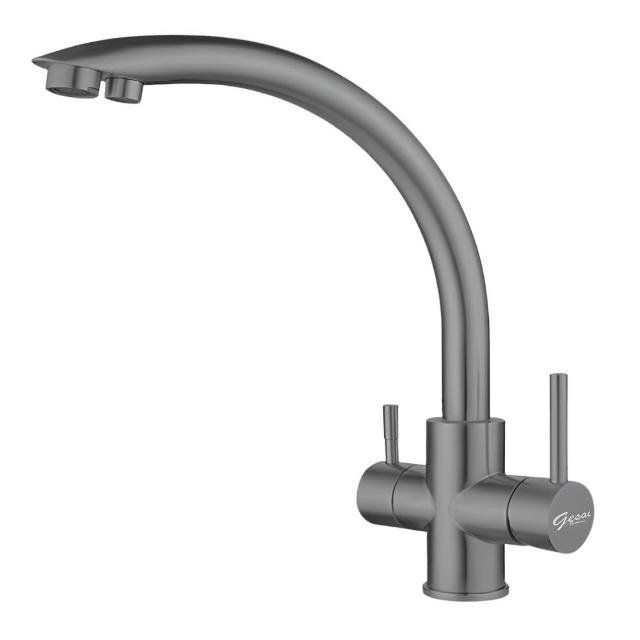 GESAI 格賽 B-10132-LT5 為高品質檯面單槍水龍頭,適合現代廚房使用,配備耐用陶瓷芯與單柄控制設計。提供長達10年保固,正常使用下非人為損壞免費維修。一年內耗材(如陶瓷芯、把手蓋、墊片、軟管、噴頭、抽拉管)損壞免費更換;保固不涵蓋天災、人為疏忽或擅自改造等情況。購買耗材可直接向本公司訂購,附教學郵寄。保固需出示蓋印保固卡與發票生效。 GESAI格賽 B-10132-LT5