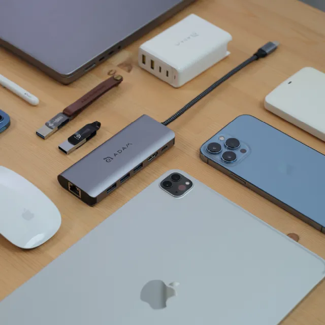 【ADAM 亞果元素】Hub A01s USB-C 六合一集線器 灰色(4K UHD 超強影像輸出)