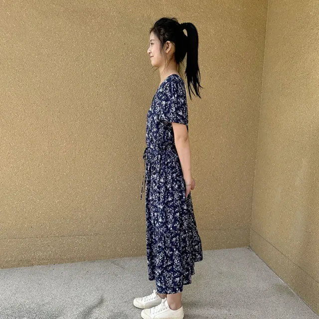 【Hana Mokuba】花木馬日系女裝V領碎花綁帶休閒洋裝(洋裝)