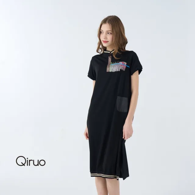 【Qiruo 奇若名品】滾金雙線條 拉鍊立領黑色時尚洋裝 胸前印渲染 小開叉30