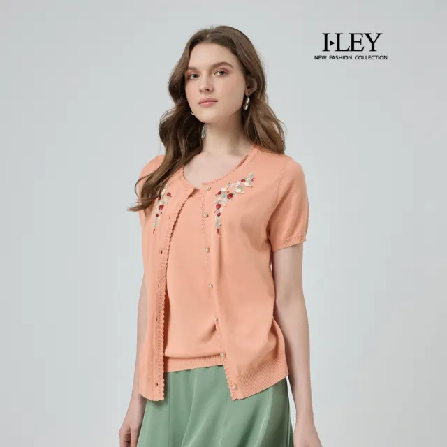 【ILEY 伊蕾】珍珠釦花卉刺繡棉質針織上衣(粉；M-2L；1251455408)