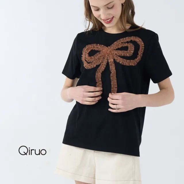 【Qiruo 奇若名品】彈性棉質胸前咖啡蕾絲蝴蝶結黑色 短袖上衣7078A