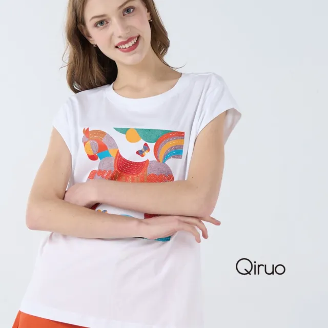 【Qiruo 奇若名品】棉質圓領小包袖 胸前彩繪馬圖白色上衣7117A