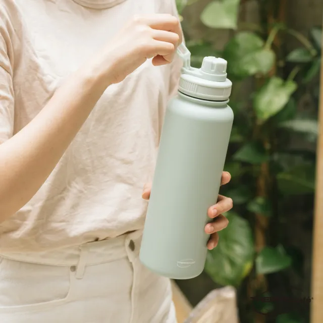 【THERMOcafe 凱菲】不鏽鋼彈蓋直飲真空保溫杯1200ml(TCSB-1200)