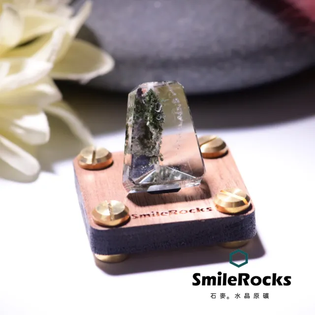 【SmileRocks 石麥】石麥水晶原礦  綠幽靈隨形冰塊 No.624200445(SmilePad 4.5X4.5底板)