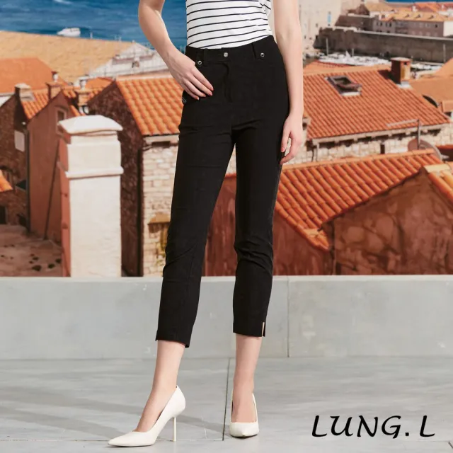 【LUNG.L 林佳樺】LS62E08 黑色脇邊印字涼感彈性女裝九分褲(春夏新品 加大尺碼)