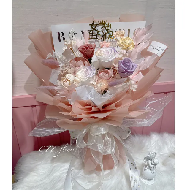 【喜滋滋】氣質珠光女神專屬永生花花束(情人節花束/生日禮物/告白花束/週年紀念/畢業花束/520)