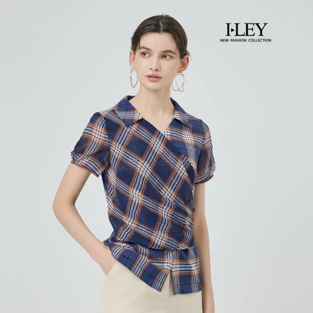 【ILEY 伊蕾】垂墜造型格紋印花上衣(深藍；M-2L；1252071423)